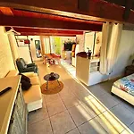 Loft, Air Conditioning, Garden, Optional Jacuzzi, Barbecue 別荘 *