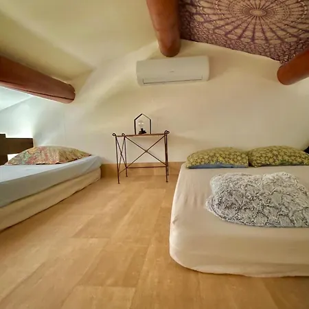 Loft, Air Conditioning, Garden, Optional Jacuzzi, Barbecue