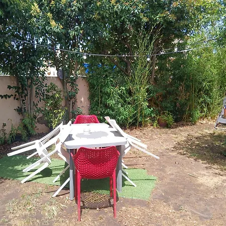 Loft, Air Conditioning, Garden, Optional Jacuzzi, Barbecue * 吕内尔