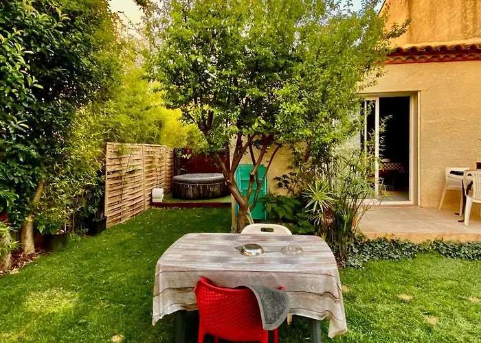 Loft, Air Conditioning, Garden, Optional Jacuzzi, Barbecue *